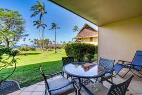 Walk to Beach Ocean-View Maunaloa Studio